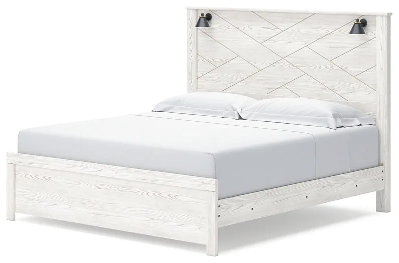 Gerridan King Panel Bed with 2 Nightstands