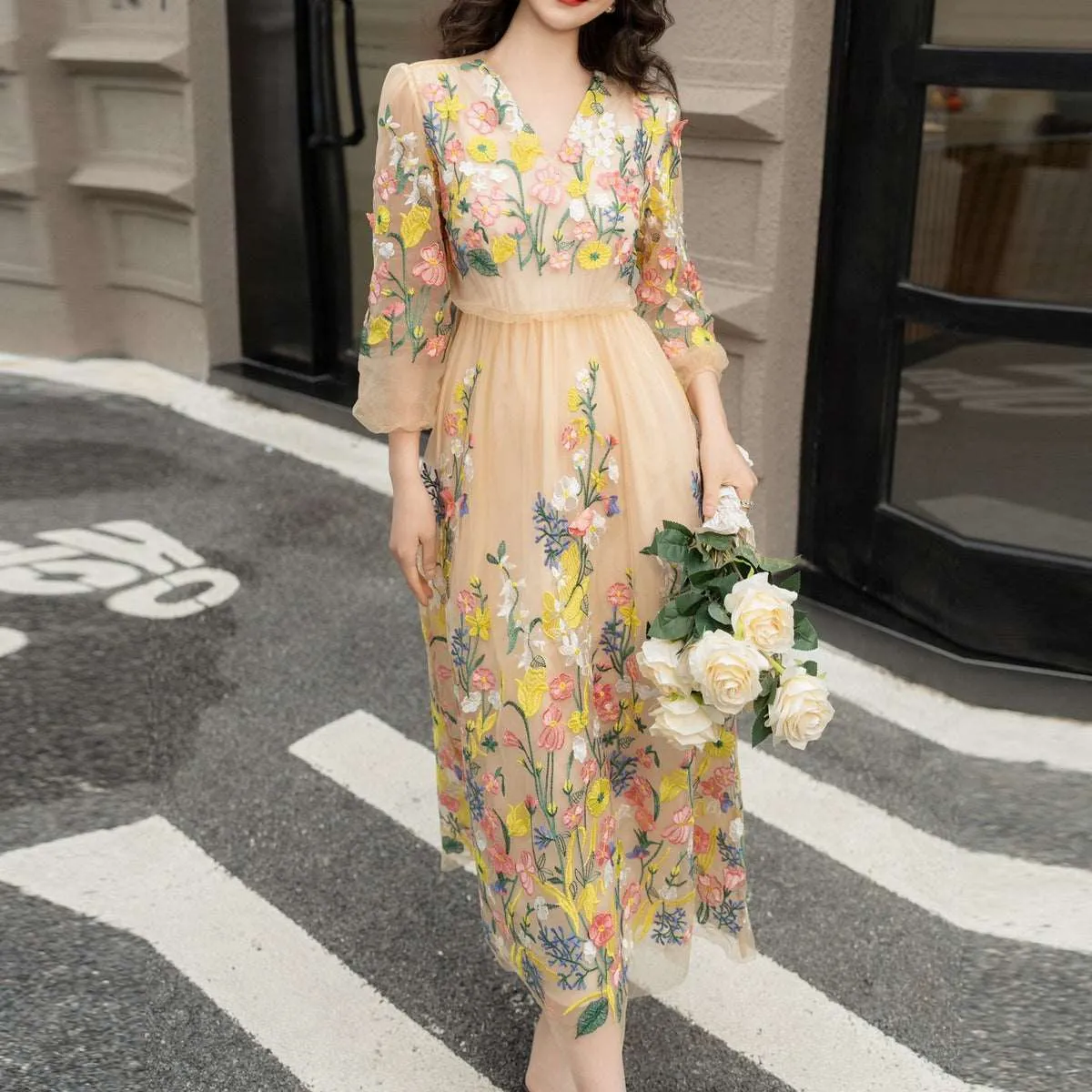 Women's Embroidery Flower Mesh Large Swing Sleeve V-neck Dress